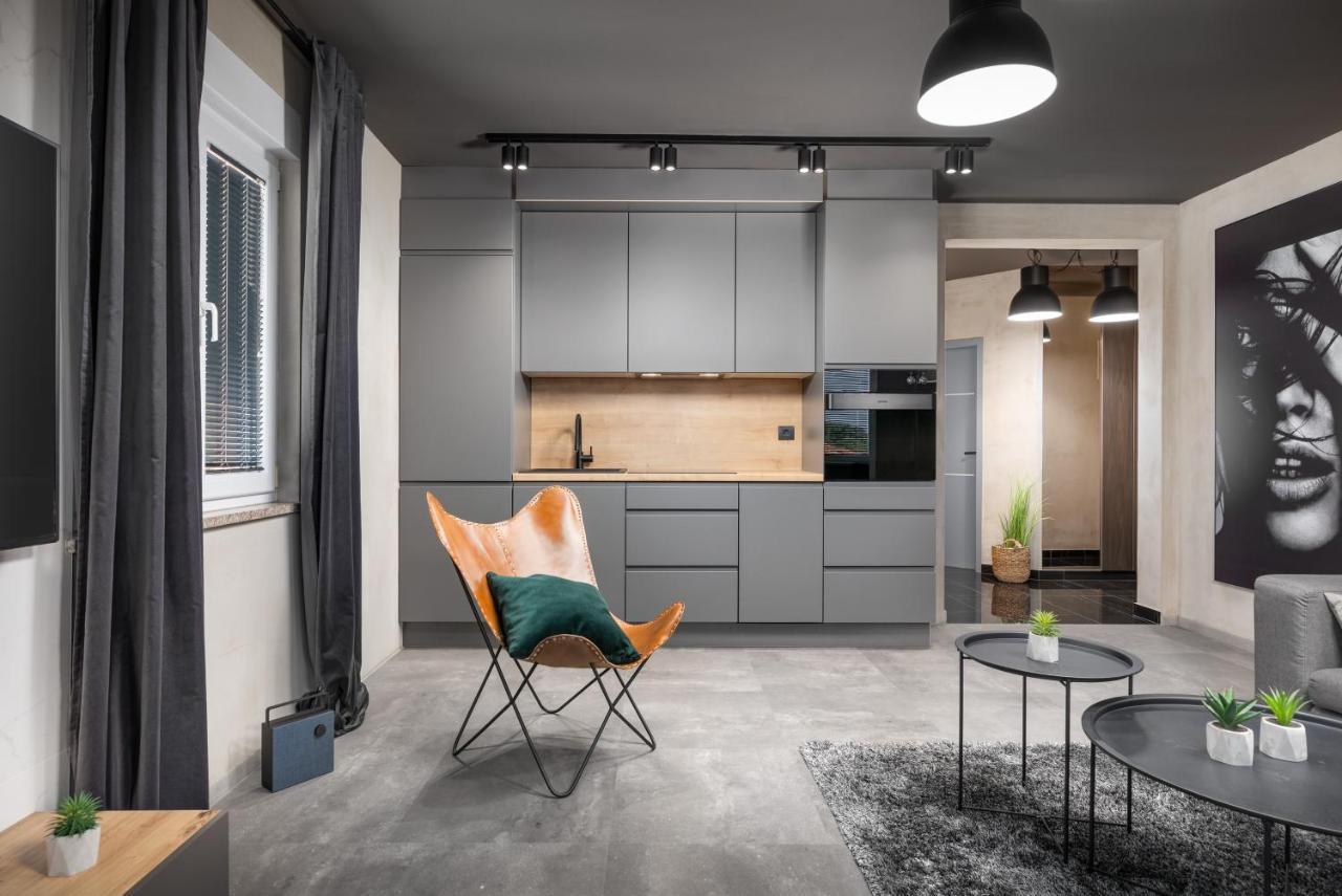 Luxury Elit Apartment Pula Buitenkant foto