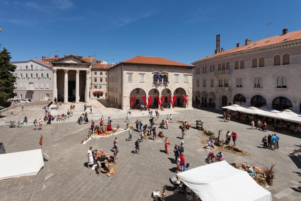 Luxury Elit Apartment Pula Buitenkant foto