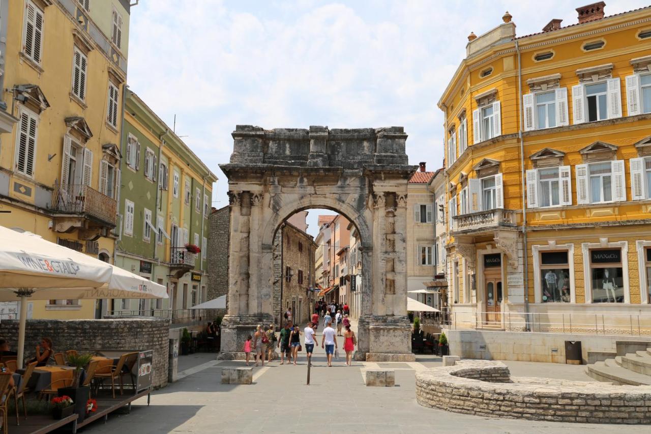 Luxury Elit Apartment Pula Buitenkant foto
